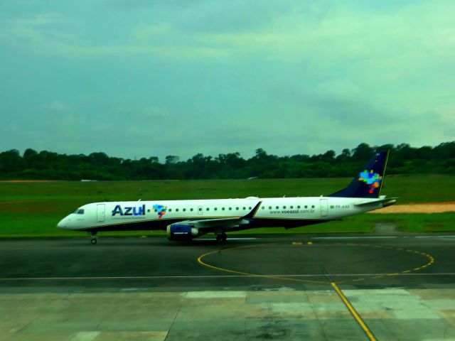 Embraer ERJ-190 (PR-AXG)