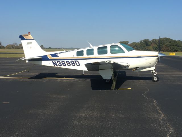 Beechcraft Bonanza (36) (N3698D)