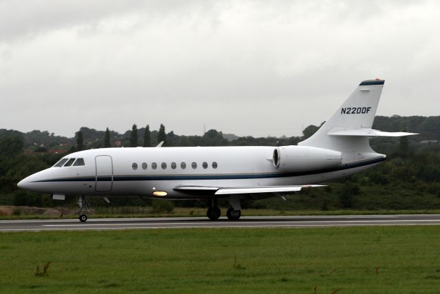 Dassault Falcon 2000 (N220DF)