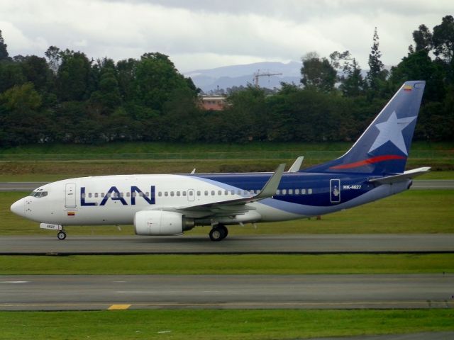 Boeing 737-700 (HK4627)