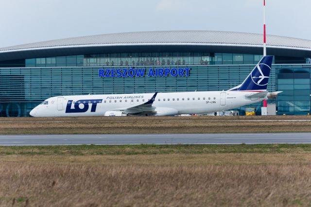 EMBRAER 195 (SP-LNG) - EPRZ