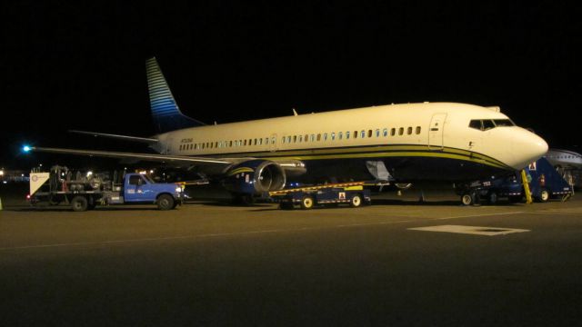 BOEING 737-400 (N752MA)