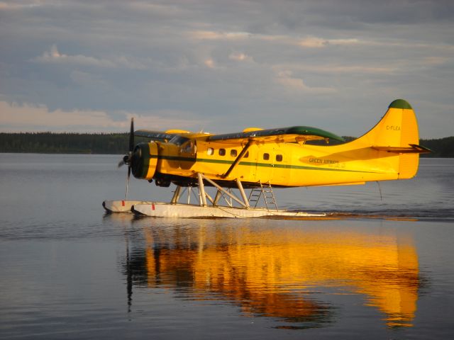 C-FLEA — - Green Airways arriving at Bull Moose Camp Ontario