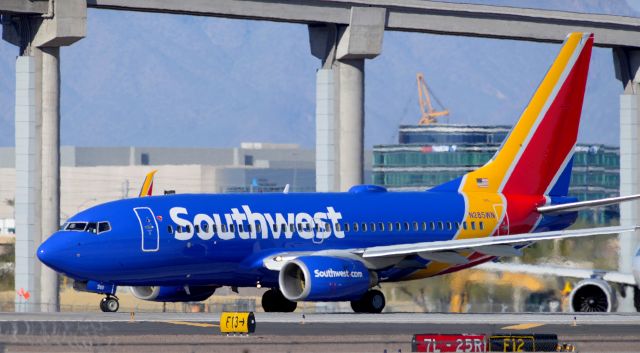 Boeing 737-700 (N285WN) - phoenix sky harbor international airport 06MAR22