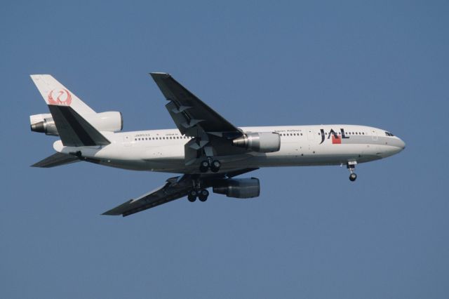 McDonnell Douglas DC-10 (JA8533) - Final Approach to Tokyo-Haneda Intl Airport Rwy16L on 1997/04/26