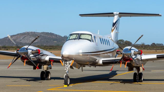 Beechcraft Super King Air 200 (VH-MQZ)