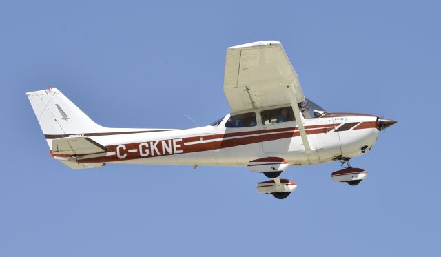 Cessna Skyhawk (C-GKNE)