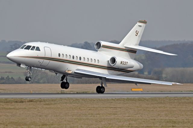 Dassault Falcon 900 (N22T)