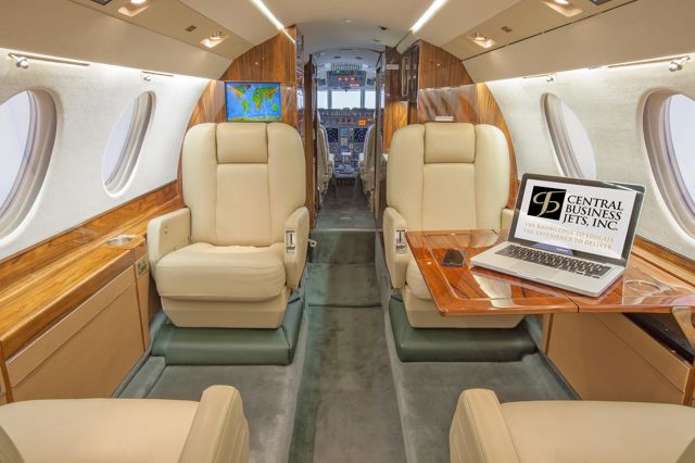 Bombardier Global 5000 (N50MG)