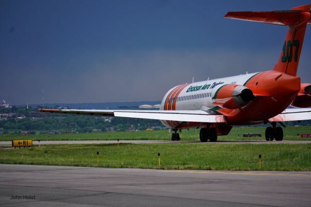 McDonnell Douglas MD-87 (N297EA) - Erickson Tanker 107 taxiing out for a mission near Steamboat Springs.