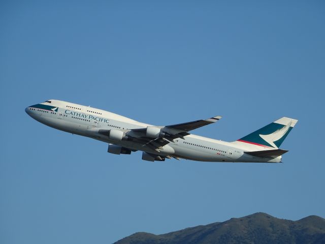 Boeing 747-400 (B-HKT)