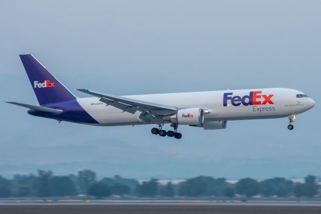 BOEING 767-300 (N187FE) - A year-old 763 on short final after going around (10 August, 2021)