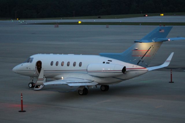 Boeing Goshawk (N123KH) - Ready to board at RDU