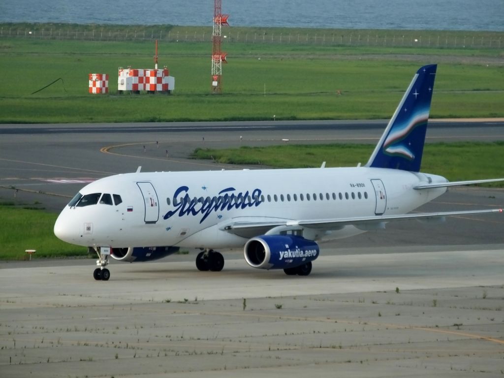 Sukhoi Superjet 100 (RA-89011) - Yakutia airlines  Sukhoi Superjet100-95B