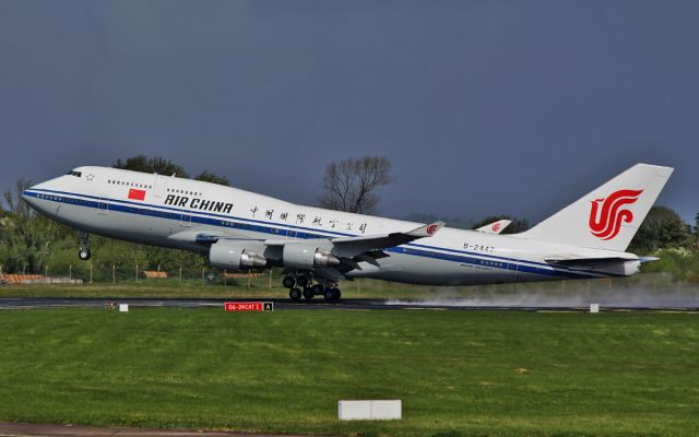 Boeing 747-400 (B-2447) - air china b747-400 b-2447 dep shannon for south america with the chinese premier li keqiang on board 18/5/15