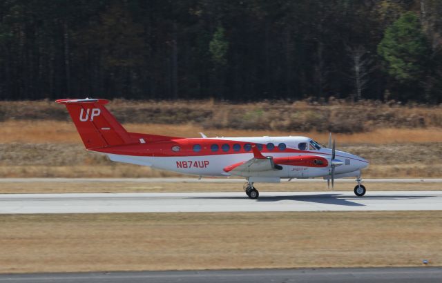 Beechcraft Super King Air 350 (N874UP)