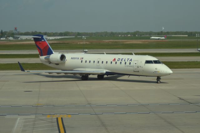 Canadair Regional Jet CRJ-200 (N8891A) - KDTW 5-3-2012