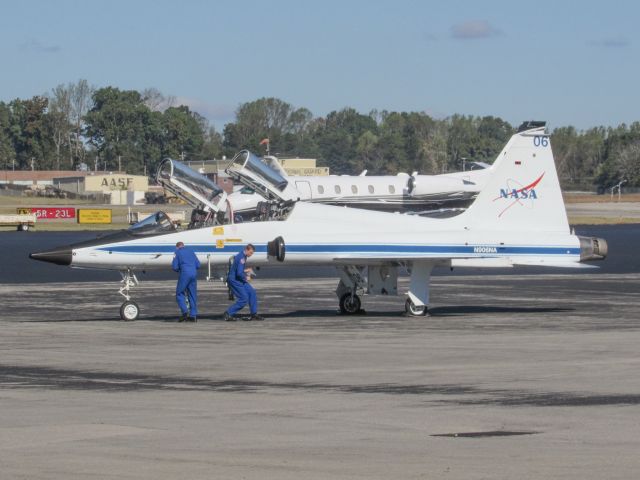 Northrop T-38 Talon (N906NA)