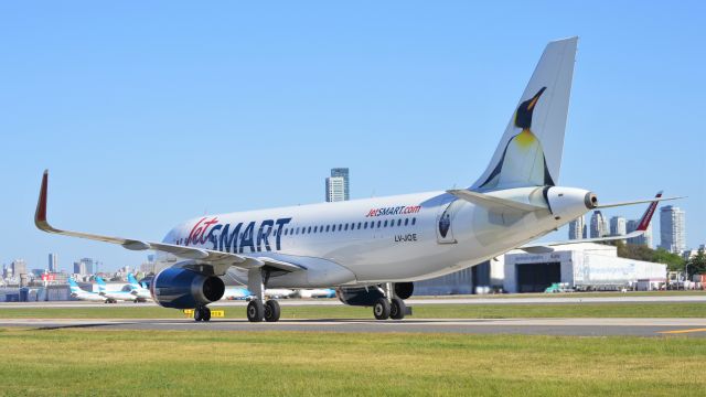 Airbus A320 (LV-JQE)