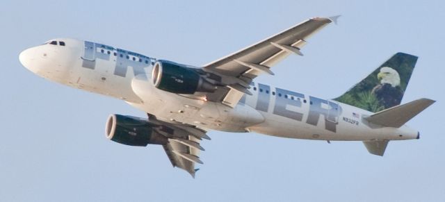 Embraer 170/175 (N932FR)