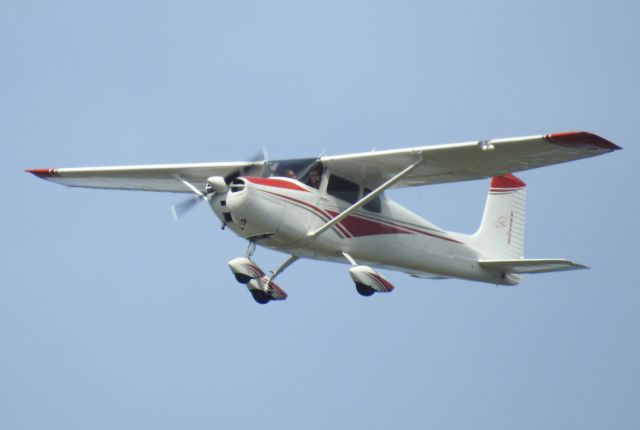 Cessna Skyhawk (N8620B)