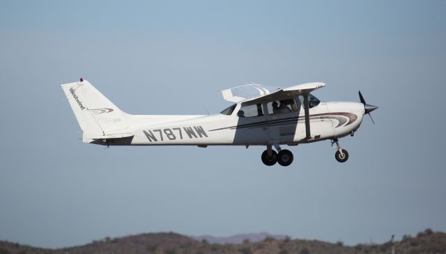 Cessna Skyhawk (N787WW)