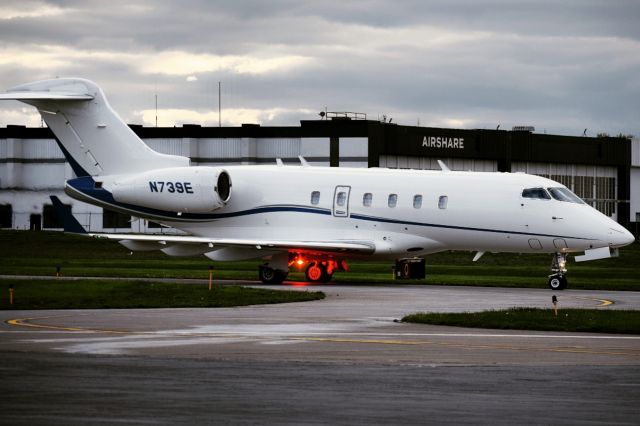 Bombardier Challenger 300 (N739E) - Year: 2014br /Make: Bombardierbr /Model: Challenger 300br /Opby: Private Ownerbr /br /Route: ×××× --> KBUF 