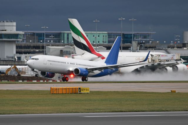 Boeing 737-800 (G-JZBR) - EXS755 on the way to Tenerife