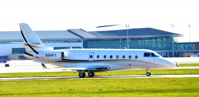 Hawker 800 (N94FY)