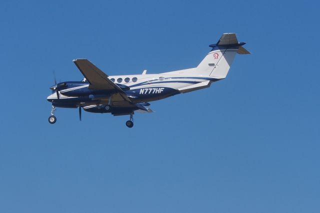 Beechcraft Super King Air 200 (N777HF)