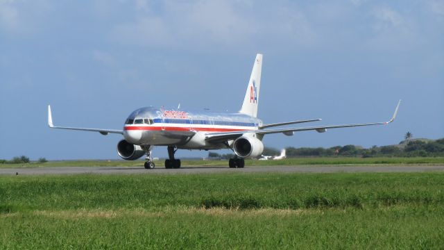 Boeing 757-200 (N659AA)