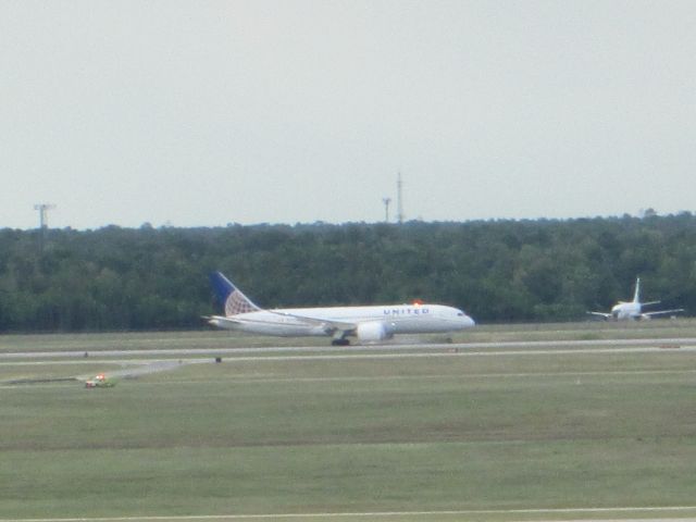 Boeing 787-8 (N26902)