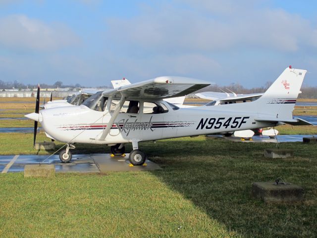 Cessna Skyhawk (N9545F)