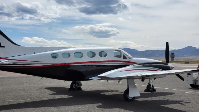 Cessna 421 (N66CL)