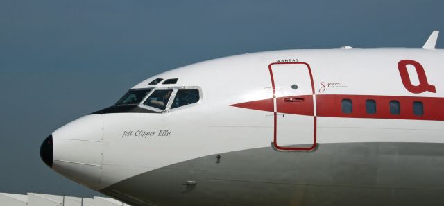 Boeing 707-100 (N707JT) - John Travolta is at the controls