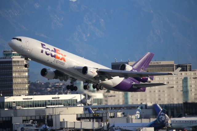 Boeing MD-11 (N525FE)