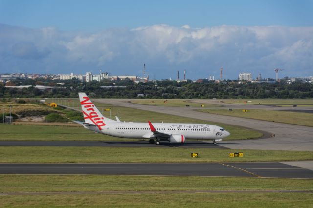 Boeing 737-700 (VH-YIZ)