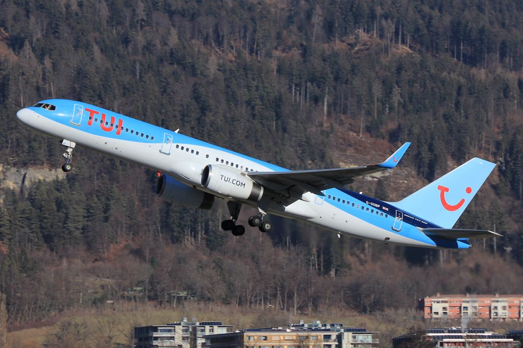 Boeing 757-200 (G-OOBP)