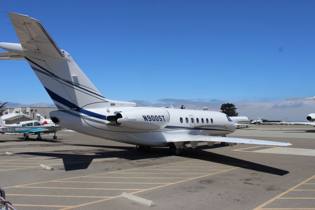 Hawker Beechcraft 4000 (N900ST)