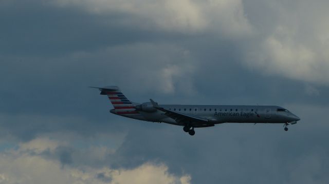 Canadair Regional Jet CRJ-700 —