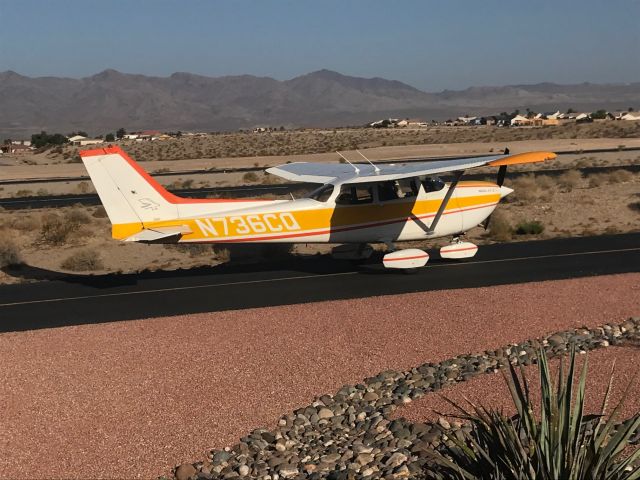 Cessna Skyhawk (N736CQ)