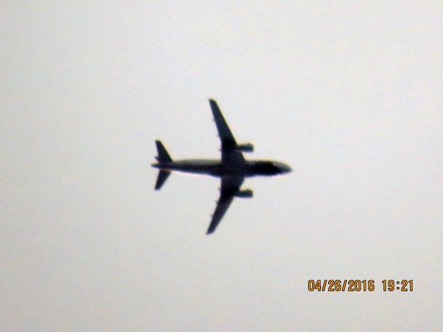 Airbus A319 (N525NK)