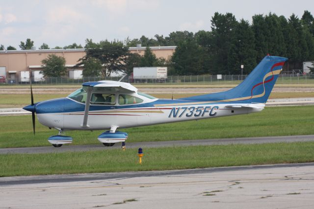 Cessna Skylane (N735FC) - Taxi for takeoff on a Friday afternoon