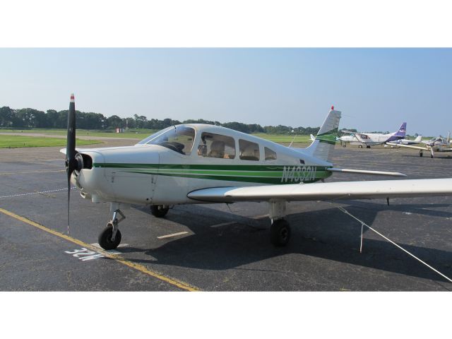 Piper Cherokee (N4332N)