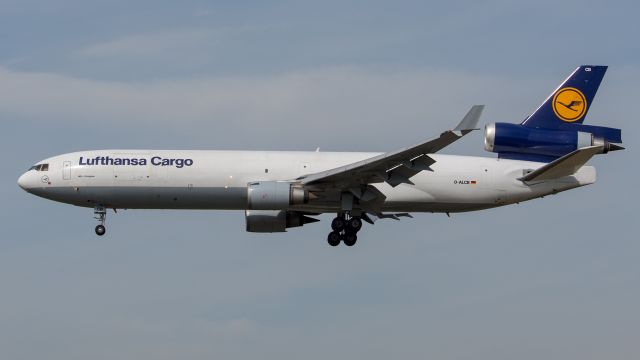 Boeing MD-11 (D-ALCB)