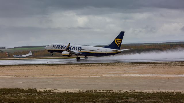 Boeing 737-700 (EI-EVI)