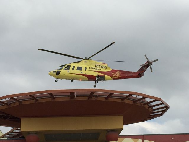 Sikorsky S-76 (N15460)