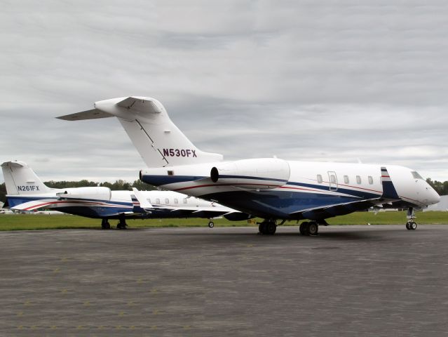 Bombardier Challenger 300 (N530FX)