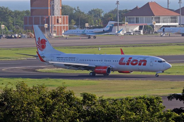 Boeing 737-900 (PK-LJG)
