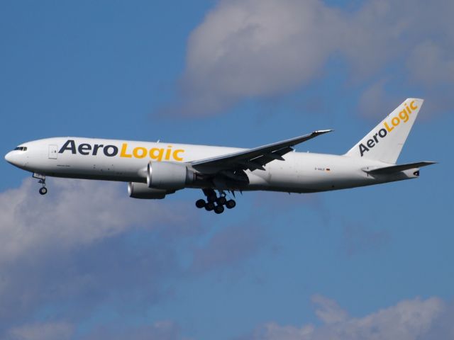 Boeing 777 (D-AALD)